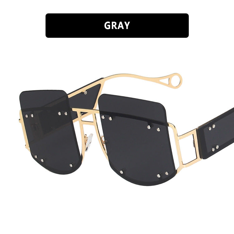 Personalized Sunglasses Fashion Trend