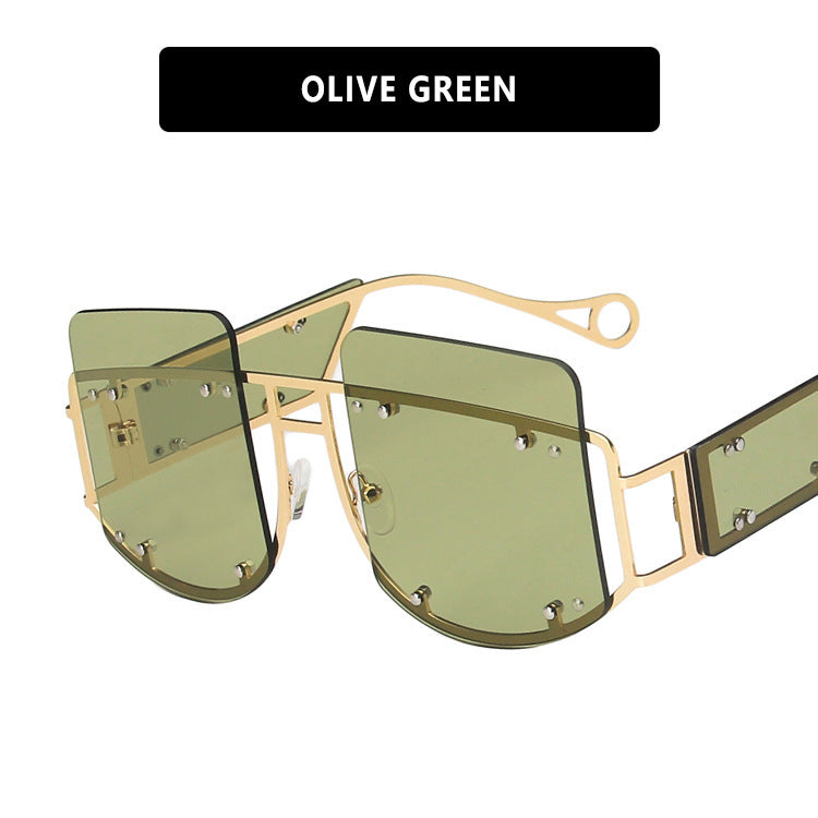 Personalized Sunglasses Fashion Trend