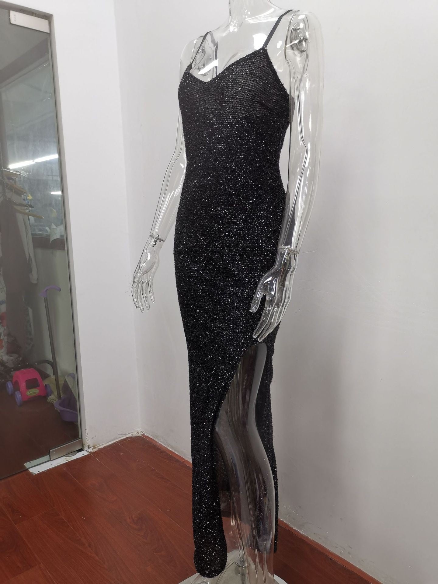 Women's High-end High-waisted Evening Dresses With Suspenders And V-necks